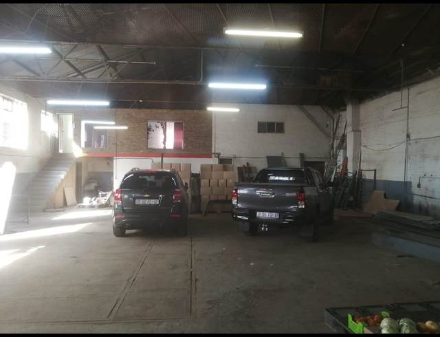 600M² WAREHOUSE TO LET IN JOHANNESBURG CENTRAL