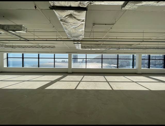 314M² OFFICE TO LET IN SEA POINT