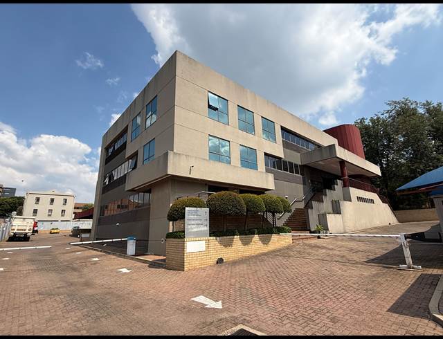 4,810M² BUILDING TO LET IN FERNDALE