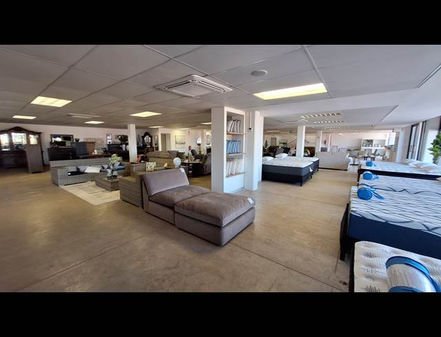 403M² RETAIL TO LET IN RIVERSIDE PARK