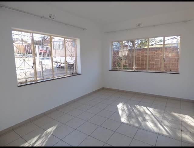1 BEDROOM PROPERTY TO RENT IN ROSETTENVILLE