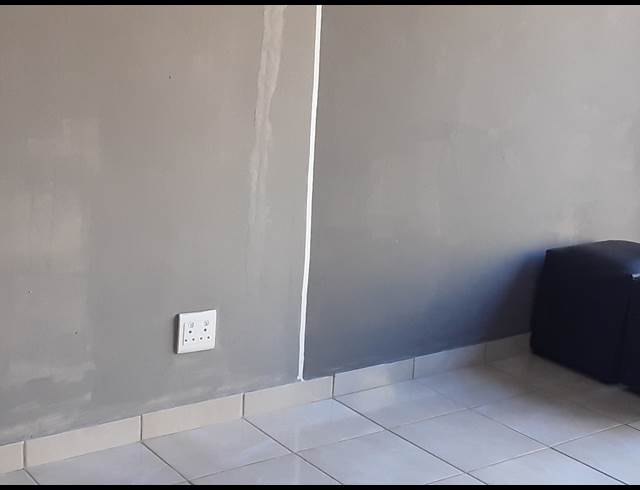 1 bed property to rent in DEVLAND