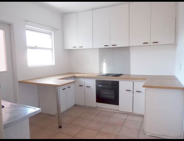2 bed property to rent in CLAREMONT