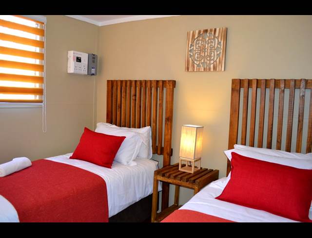 2 bed property to rent in GENERAAL DE WET