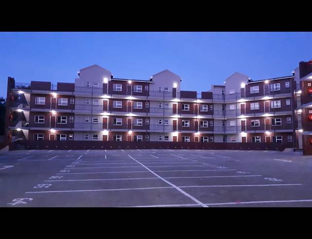 2 bed property to rent in RHODESFIELD