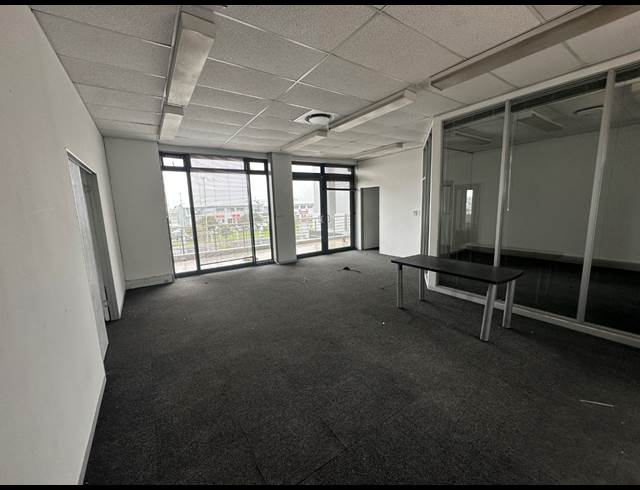 158M² OFFICE TO LET IN CENTURY CITY