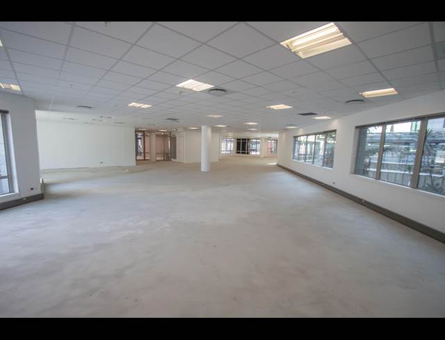 1,979M² OFFICE TO LET IN SANDTON CENTRAL
