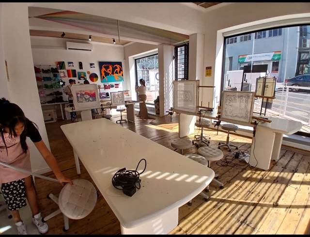 91M² RETAIL TO LET IN GARDENS