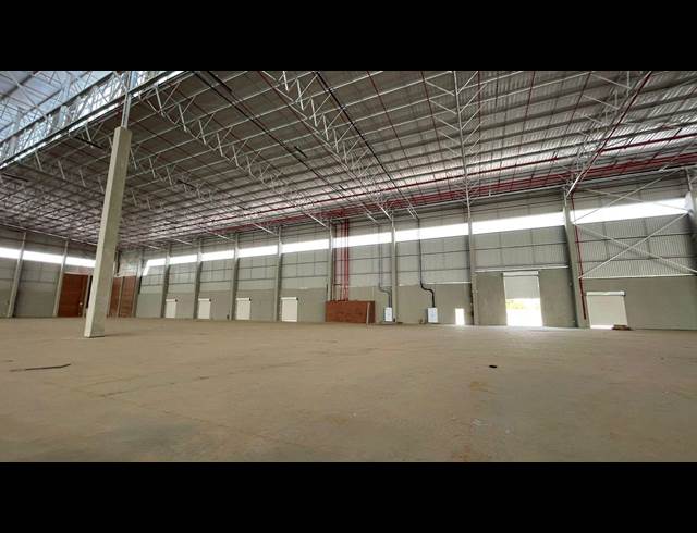 11,972M² WAREHOUSE TO LET IN LOUWLARDIA