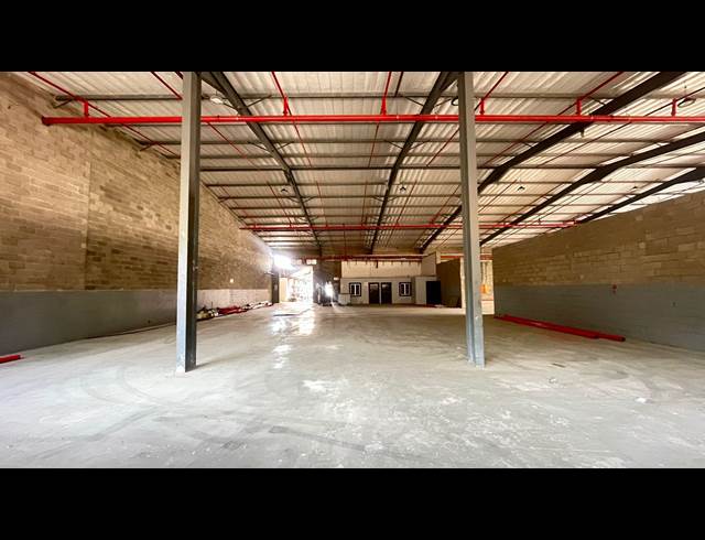 1,481M² WAREHOUSE TO LET IN LOTUSVILLE