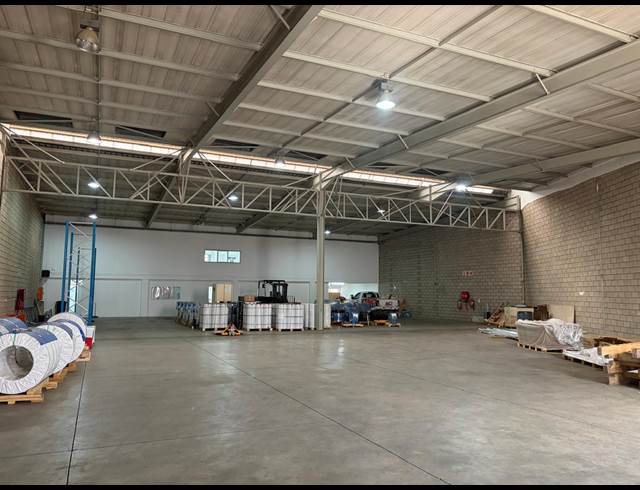1,065M² MINI FACTORY TO LET IN CITY DEEP