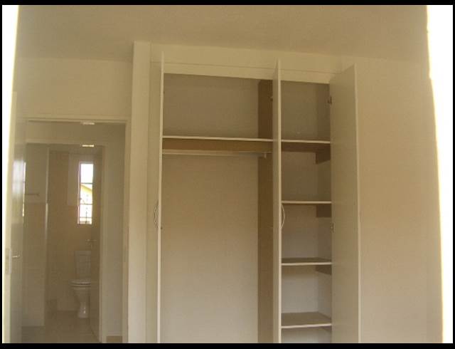 2 bed property to rent in ELSPARK