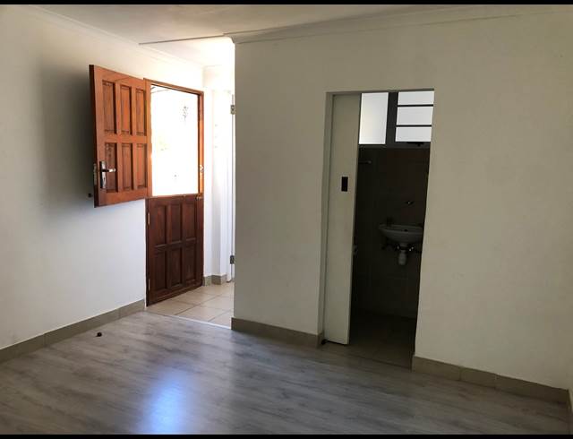 2 bed property to rent in EDGEMEAD