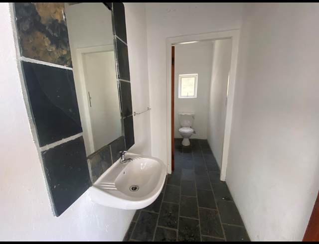 482M² BUSINESS CENTRE TO LET IN PAARDEN EILAND
