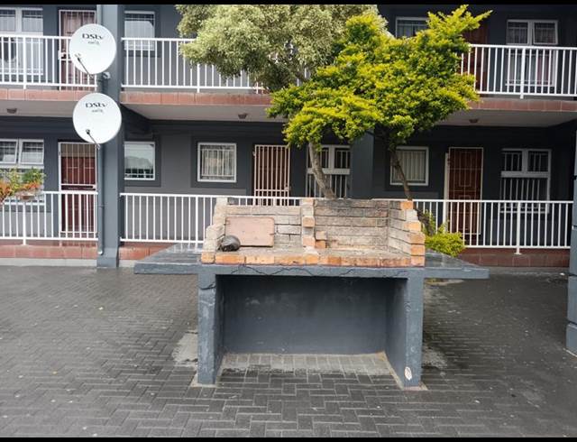 1 BEDROOM PROPERTY TO RENT IN CLOETESVILLE