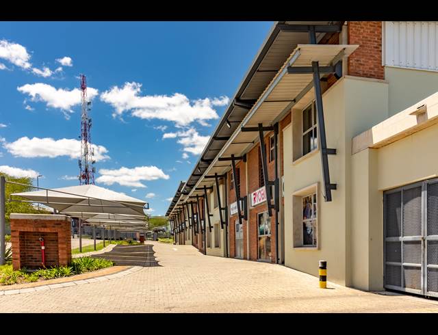 206.20M² WAREHOUSE TO LET IN RIVERSIDE PARK
