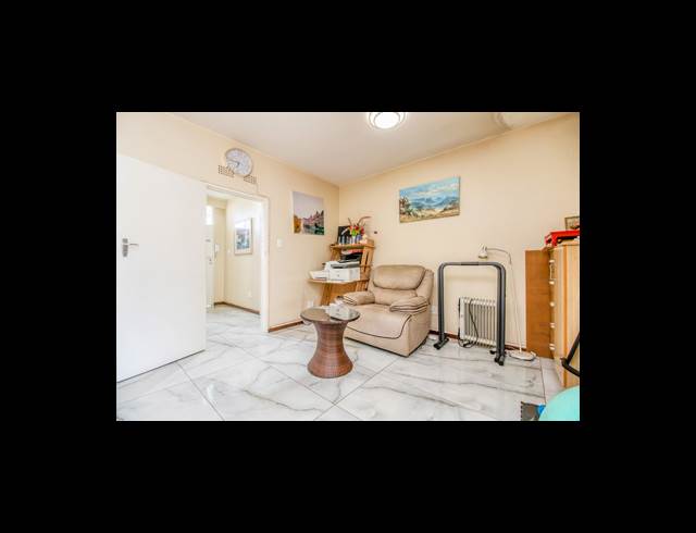3 BEDROOM APARTMENT TO LET IN SANDTON CENTRAL