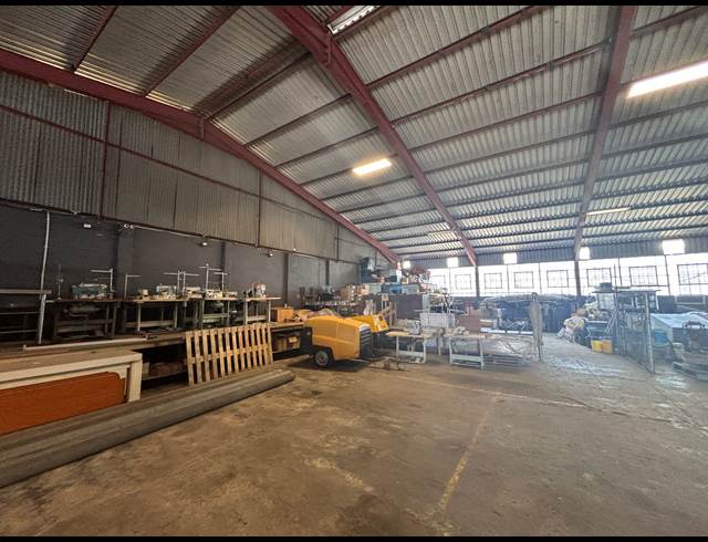 480M² WAREHOUSE TO LET IN GLEN ANIL