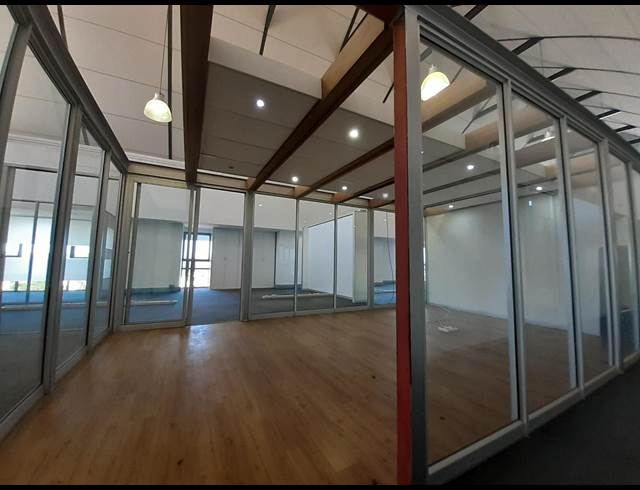 879M² OFFICE TO LET IN HIGHVELD