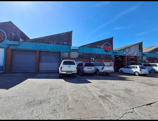 745M² WORKSHOP RENTED IN CHISELHURST