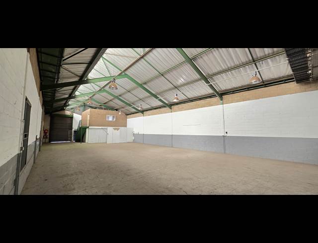 398M² WAREHOUSE TO LET IN ROBERTVILLE