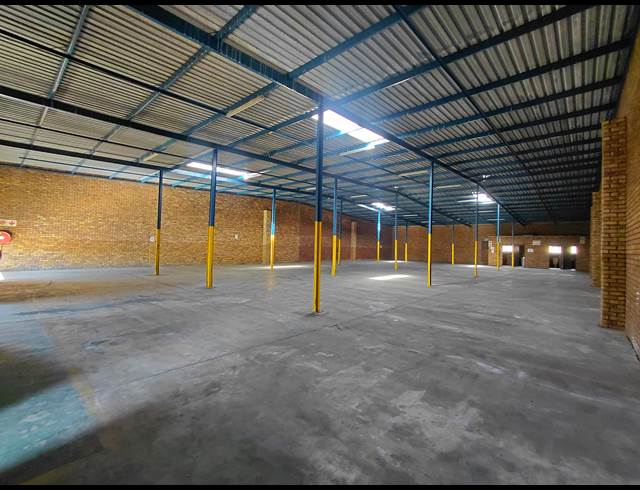 960M² WAREHOUSE TO LET IN POMONA