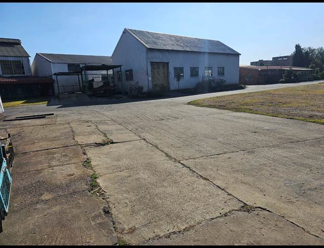 9,111M² INDUSTRIAL YARD TO LET IN NEW ERA