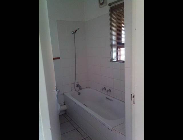 1 BEDROOM PROPERTY TO RENT IN HONEYDEW