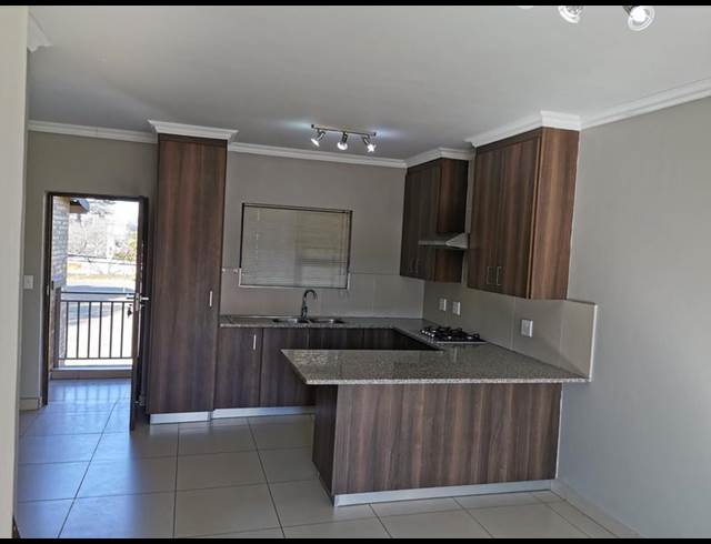 1 BEDROOM PROPERTY TO RENT IN DIE BULT