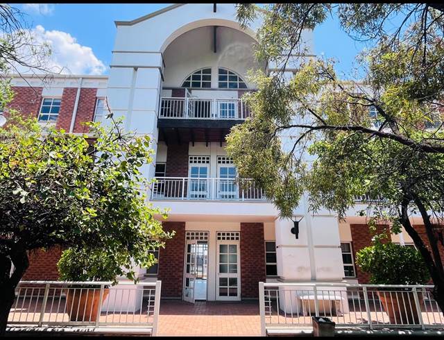 369M² OFFICE TO LET IN FOURWAYS