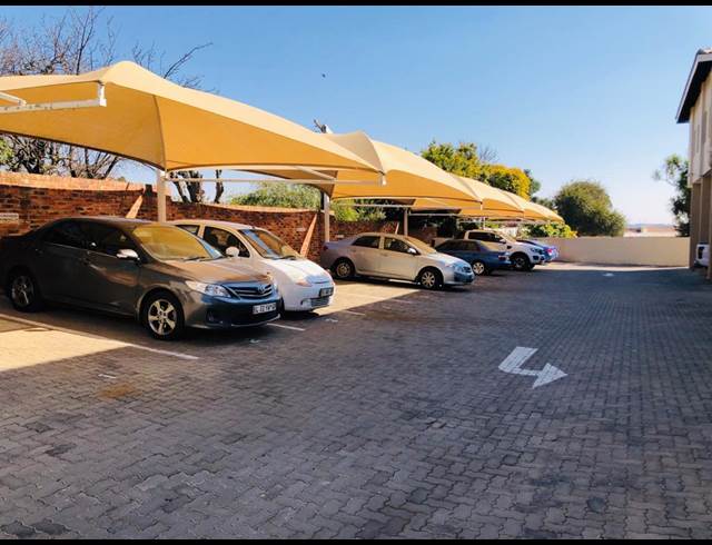 200M² OFFICE TO LET IN KRUGERSDORP CENTRAL