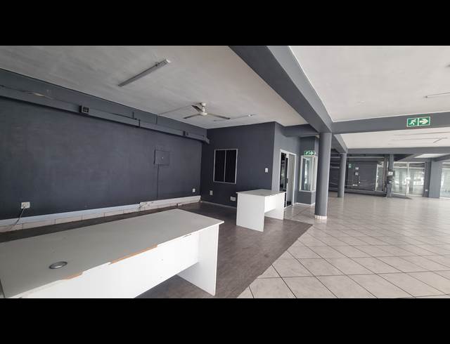 824M² RETAIL TO LET IN GOODWOOD CENTRAL