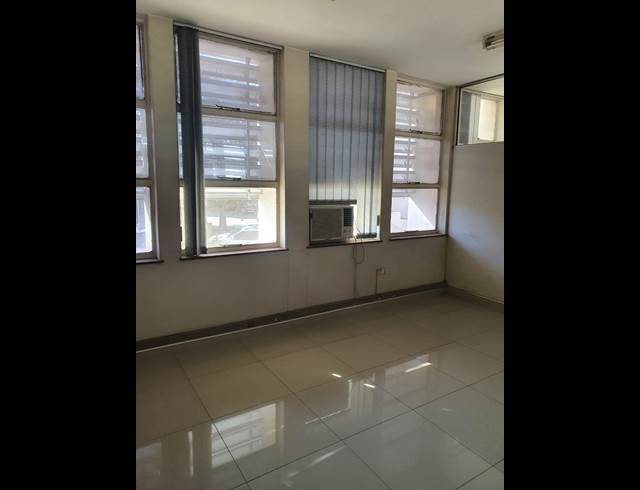 320M² OFFICE TO LET IN ALBERTON NORTH