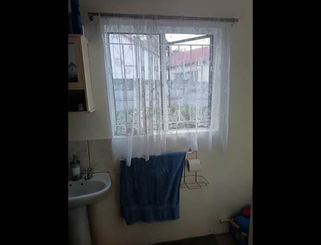 1 bed property to rent in THE REEDS