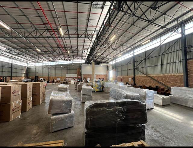 1,408M² WAREHOUSE TO LET IN AIRPORT PARK