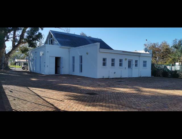 250M² BUILDING RENTED IN AUDAS ESTATE