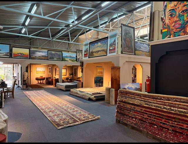 1,200M² SHOWROOM TO LET IN KRAMERVILLE