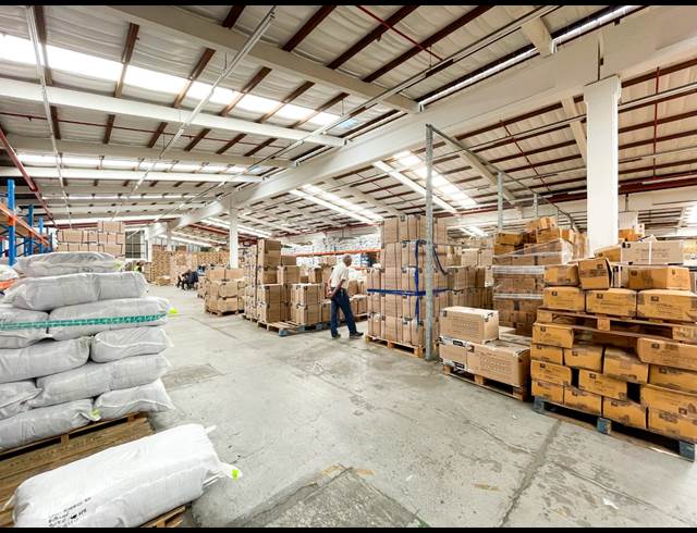 4,511M² WAREHOUSE TO LET IN NEW GERMANY