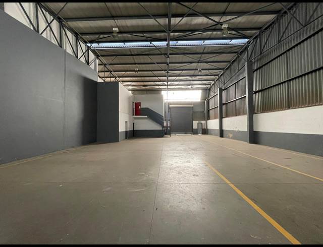 410M² WAREHOUSE TO LET IN RANDJESPARK