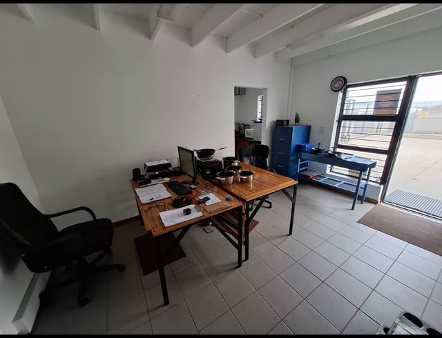 110M² FACTORY RENTED IN FISANTEKRAAL INDUSTRIAL