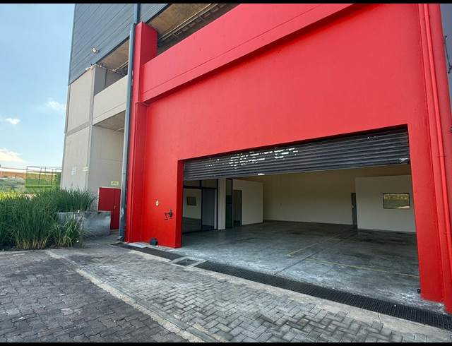 226M² WAREHOUSE TO LET IN HALFWAY HOUSE