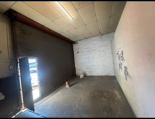 600M² WAREHOUSE TO LET IN WYNBERG