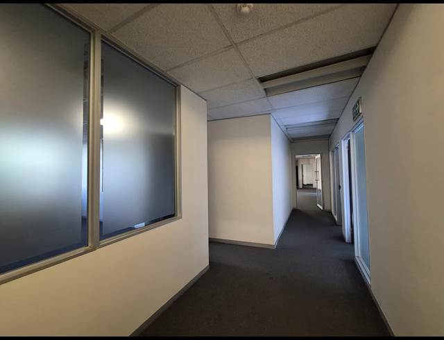332M² OFFICE TO LET IN ROSEBANK