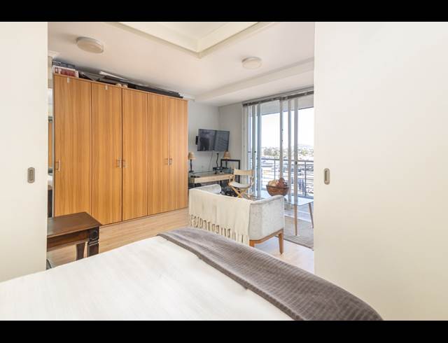 1 BEDROOM APARTMENT TO LET IN BEACHFRONT