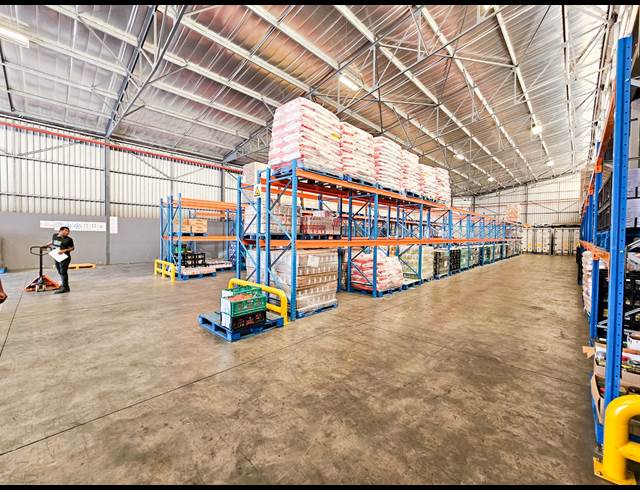 1,800M² WAREHOUSE TO LET IN WESTMEAD