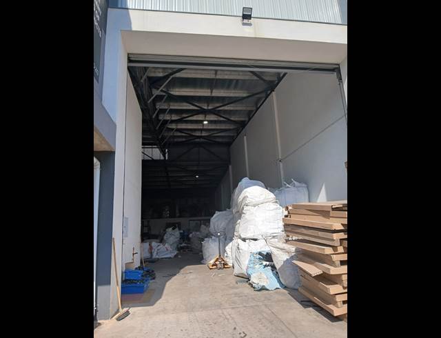 867M² WAREHOUSE TO LET IN BALLITO CENTRAL