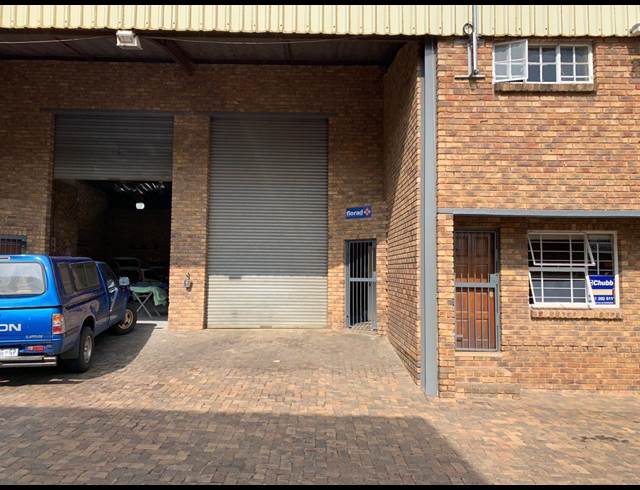 235M² WAREHOUSE RENTED IN LASER PARK