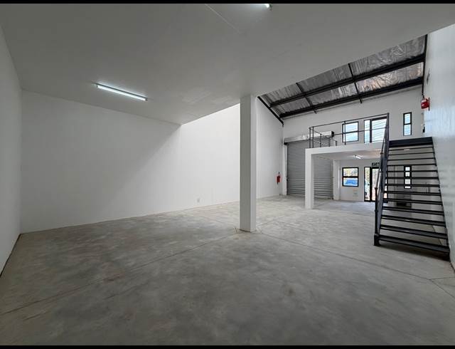 292M² WAREHOUSE TO LET IN BARBEQUE DOWNS