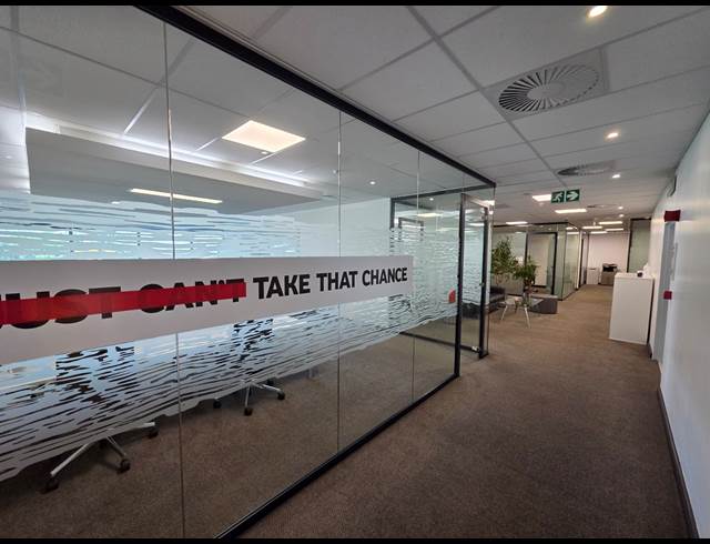 1,400M² OFFICE TO LET IN CAPE TOWN CITY CENTRE