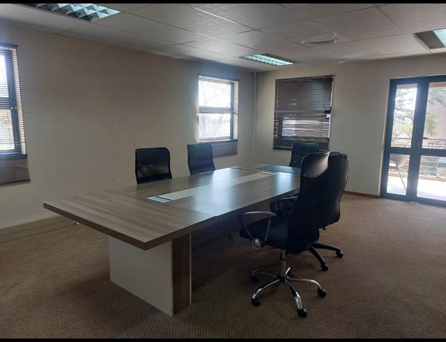 150M² OFFICE TO LET IN TIJGER VALLEI